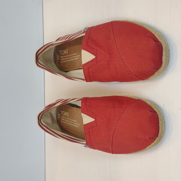 Toms Women's University Red Classic Rope Sole Slip-On Red / Ivory Stripe Flats - Picture 3 of 10